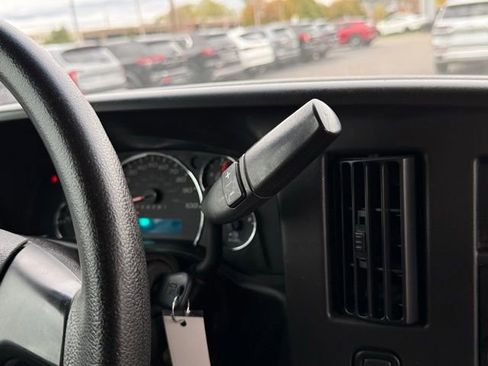Used 2016 Chevrolet Express 2500 image 8