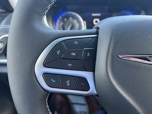 New 2026 Chrysler Pacifica Select image 26