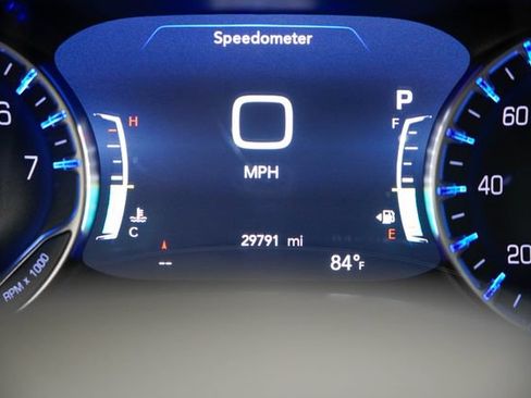 Used 2024 Chrysler Pacifica Limited FWD image 36