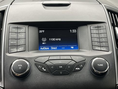 Used 2018 Ford Edge SE image 15