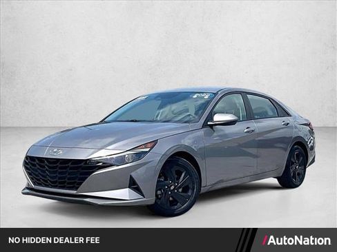 Used 2022 Hyundai Elantra SEL w/ Cargo Package FWD image 1