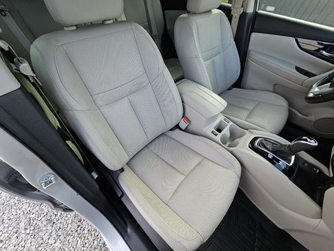 Used 2019 Nissan Rogue Sport SL w/ Premium Package image 33