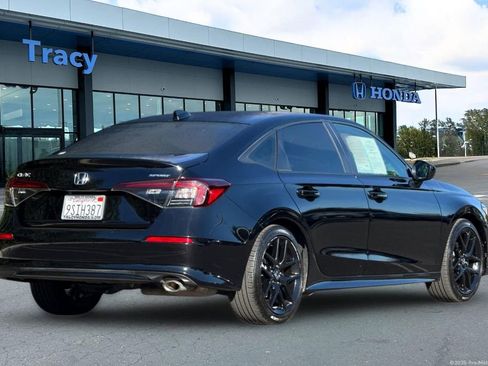 Certified 2025 Honda Civic Sport image 6