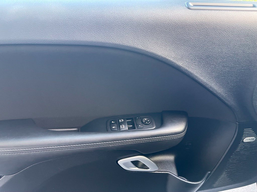 Used 2023 Dodge Challenger R/T RWD image 10