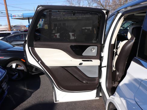 Used 2020 Lincoln Aviator Black Label w/ Dynamic Handling Package image 36