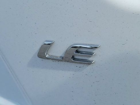 Used 2024 Toyota Corolla LE FWD image 6
