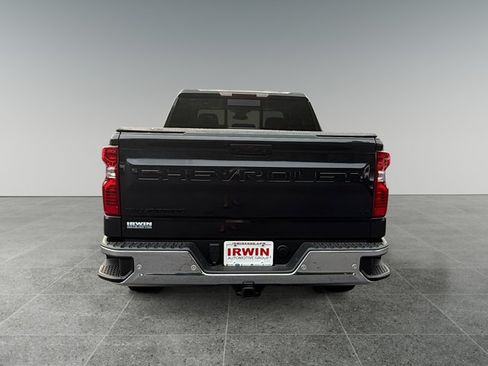Used 2024 Chevrolet Silverado 1500 LT w/ Safety Package AWD/4WD image 4