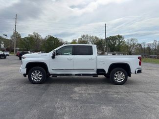 New 2026 Chevrolet Silverado 2500 High Country w/ High Country Premium Package AWD/4WD video 2