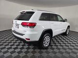 Used 2022 Jeep Grand Cherokee Laredo E image 4