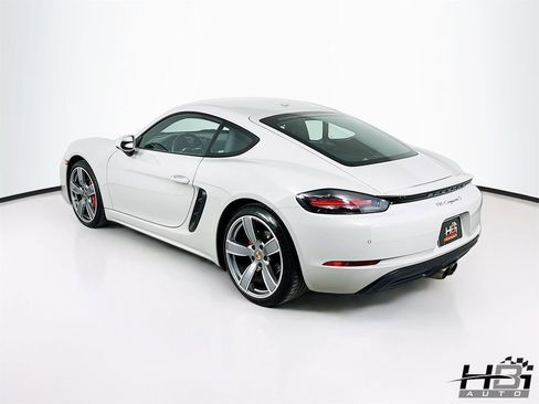 Used 2018 Porsche 718 Cayman S image 8