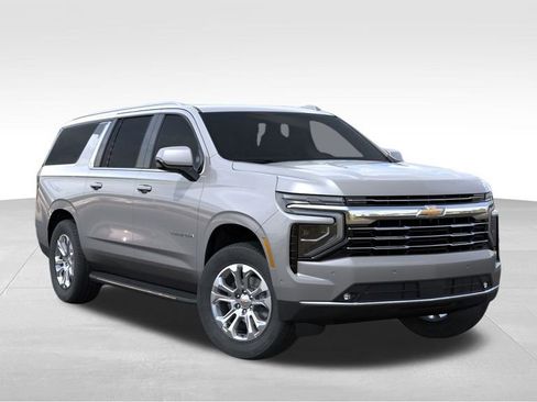New 2026 Chevrolet Suburban LT w/ Comfort Package RWD image 7