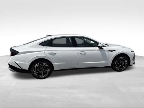 Certified 2026 Hyundai Sonata SEL FWD image 4