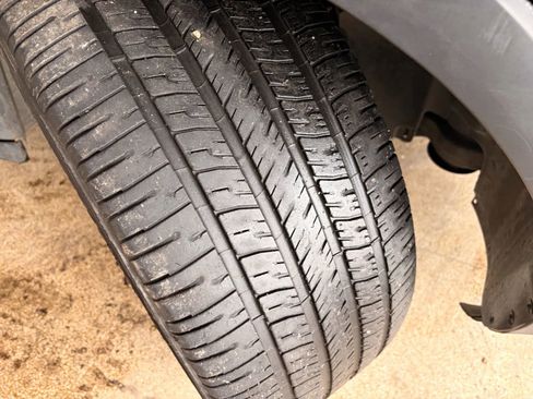 Used 2017 Ford Explorer Platinum image 48