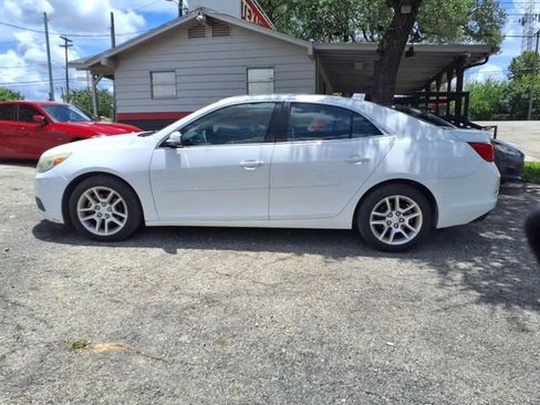Used 2013 Chevrolet Malibu LT w/ Power Convenience Package FWD image 4