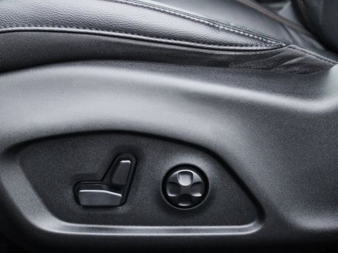 Used 2018 Jeep Compass Limited w/ Navigation Group image 21