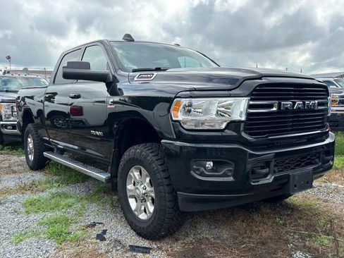 Used 2020 RAM 2500 Big Horn w/ Level 1 Equipment Group AWD/4WD image 3