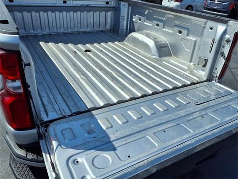 Used 2022 Chevrolet Silverado 2500 LTZ w/ LTZ Convenience Package image 39