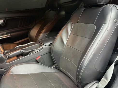 Used 2019 Ford Mustang GT Premium w/ GT Performance Package RWD image 5