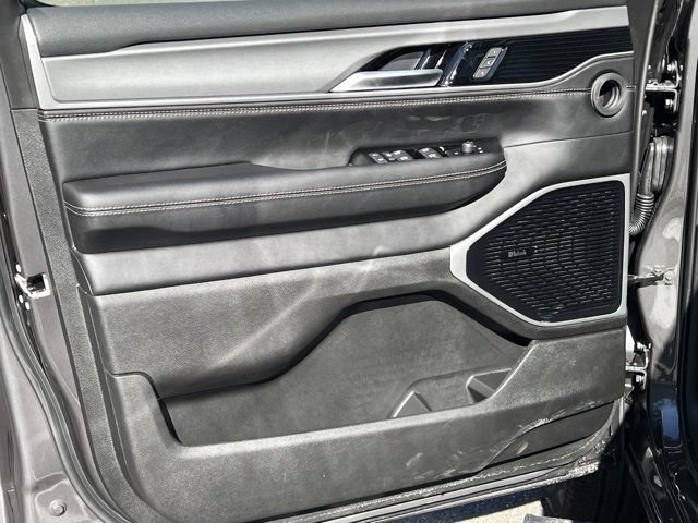 New 2026 Jeep Grand Wagoneer Limited AWD/4WD image 11