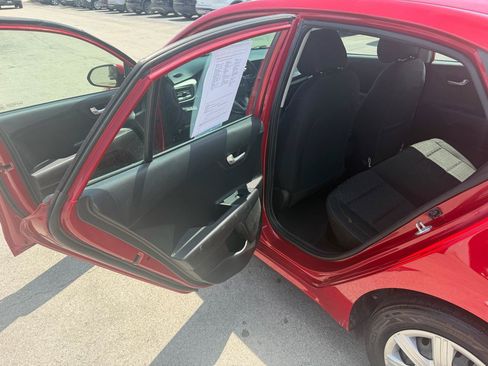 Used 2022 Kia Rio S FWD image 11