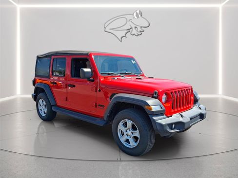 Used 2022 Jeep Wrangler Unlimited Sport AWD/4WD image 6