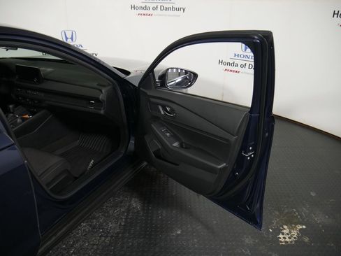 Used 2024 Honda Accord EX image 7