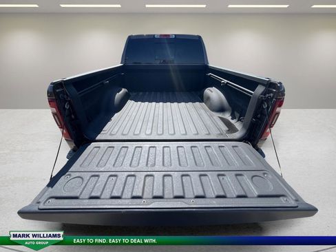 Used 2020 RAM 1500 Laramie AWD/4WD image 17