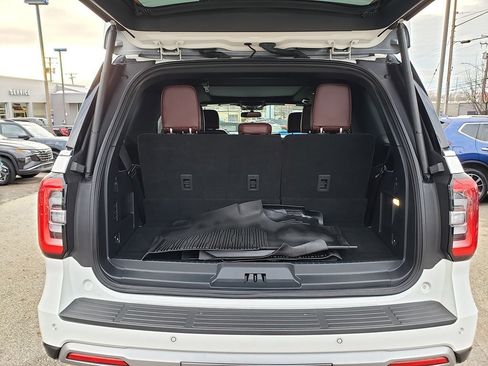 Certified 2022 Ford Expedition Limited image 16