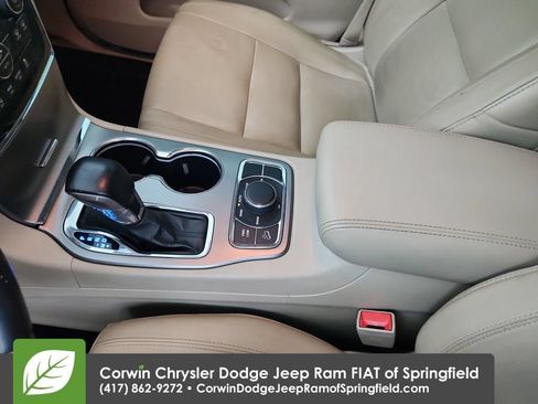 Certified 2020 Jeep Grand Cherokee Limited AWD/4WD image 30