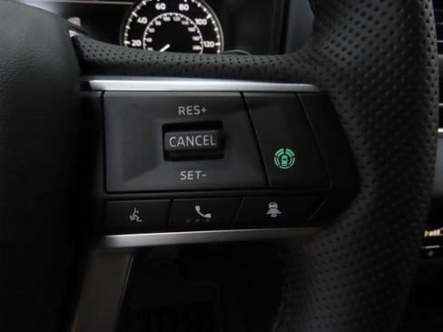 New 2025 Mitsubishi Outlander SE image 13