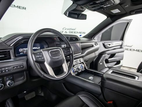Used 2023 GMC Yukon Denali AWD/4WD image 22