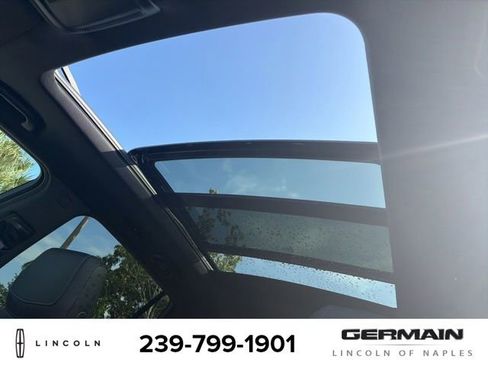 Used 2025 Cadillac XT6 Premium Luxury w/ Technology Package AWD/4WD image 16
