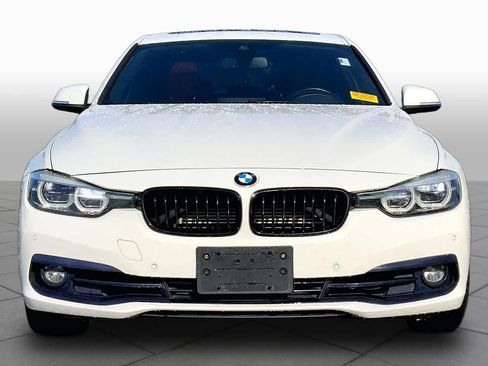 Used 2018 BMW 330e w/ Premium Package RWD image 4
