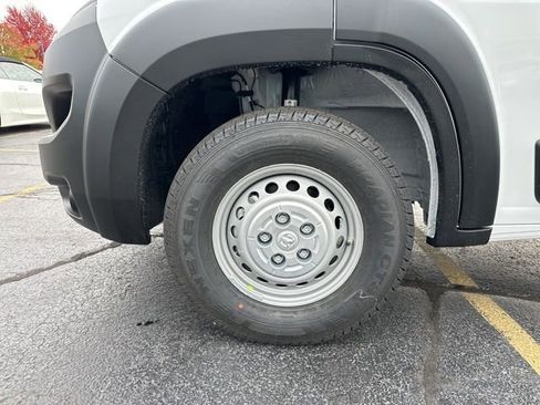 New 2025 RAM ProMaster 2500 w/ Power Group image 16