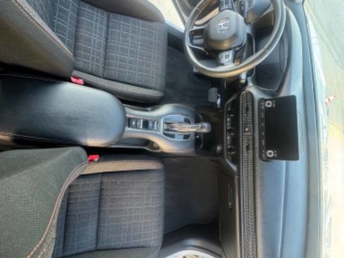 Used 2023 Honda HR-V Sport image 11