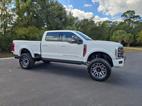 New 2026 Ford F250 Lariat w/ Black Appearance Package AWD/4WD image 2