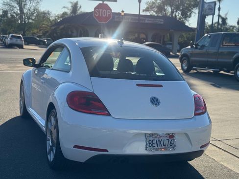 Used 2012 Volkswagen Beetle 2.5 image 5