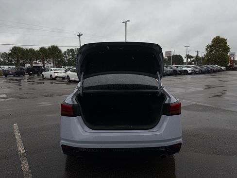 Certified 2024 Nissan Altima 2.5 SR w/ SR Premium Package image 5