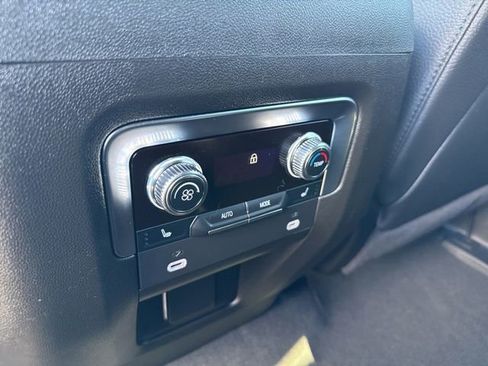 Used 2024 GMC Yukon Denali w/ LPO, Floor Liner Package AWD/4WD image 20