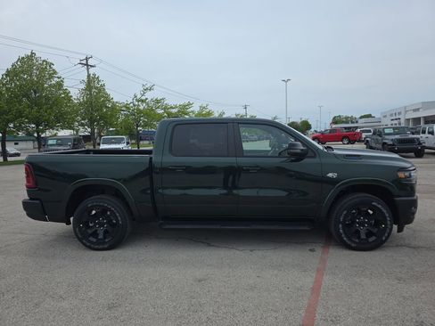 New 2026 RAM 1500 4x4 Crew Cab image 6