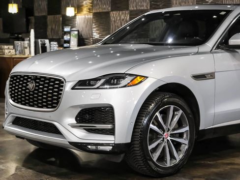 Used 2021 Jaguar F-PACE S image 7