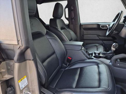 Used 2025 Ford Bronco Badlands AWD/4WD image 21