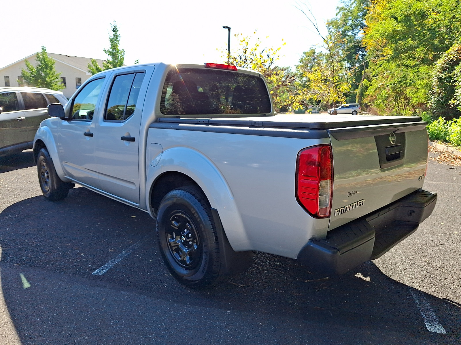 Used 2017 Nissan Frontier S w/ S Work Truck Package (4X4) image 4