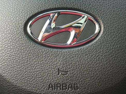 Used 2023 Hyundai Santa Fe SEL Premium AWD/4WD image 30