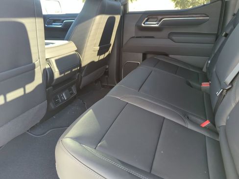 New 2026 GMC Sierra 1500 SLT AWD/4WD image 23