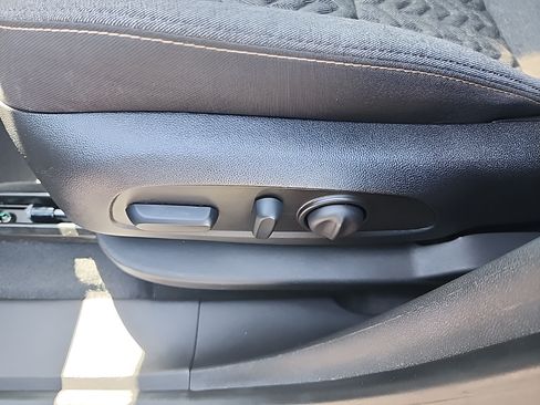 Used 2024 Chevrolet Equinox LT w/ LPO, Floor Liner Package AWD/4WD image 13