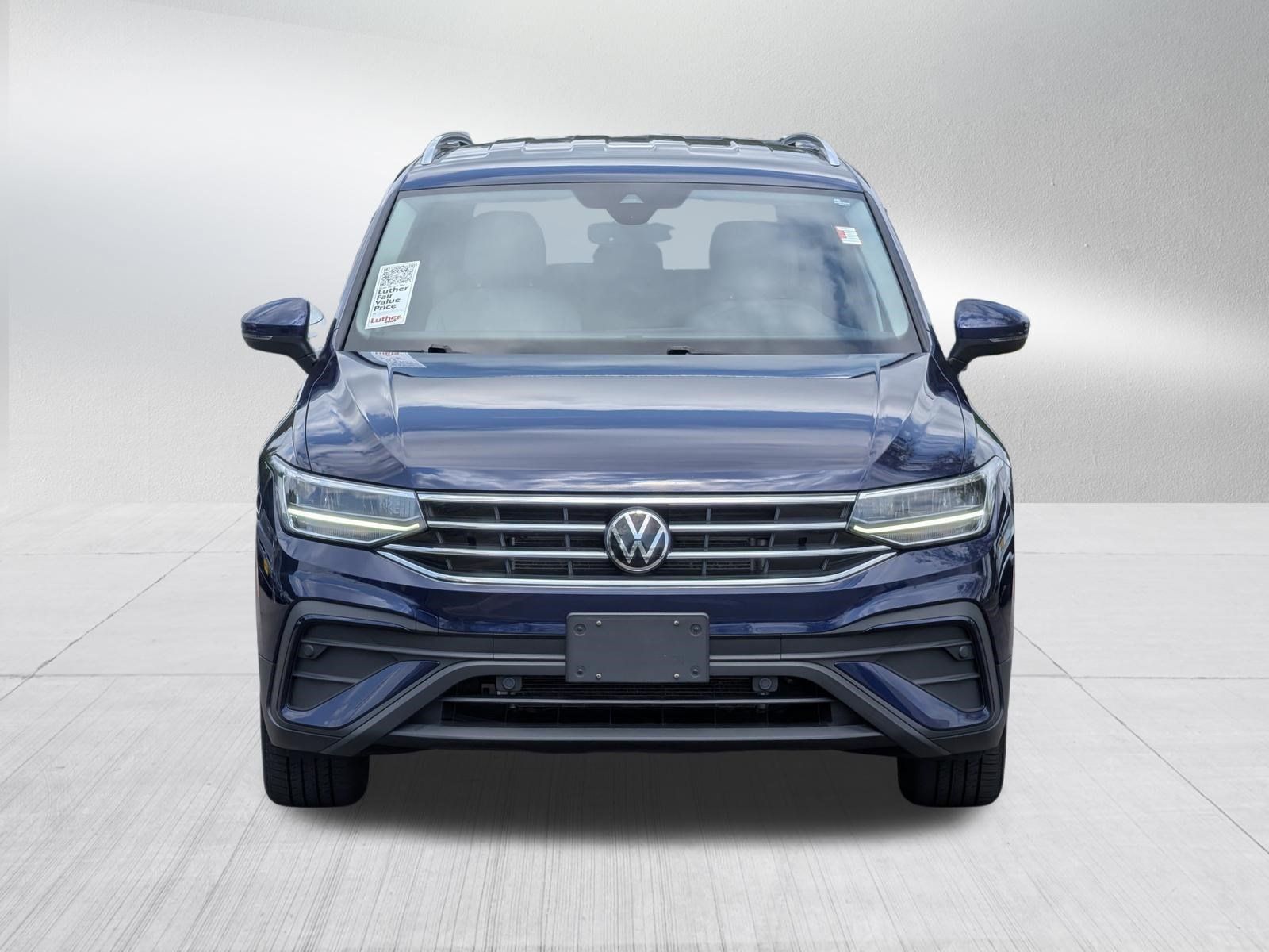 Certified 2022 Volkswagen Tiguan SE AWD/4WD image 2