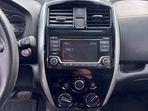 Used 2015 Nissan Versa Note FWD image 17