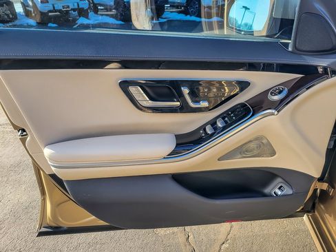 Used 2022 Mercedes-Benz S 500 4MATIC image 18