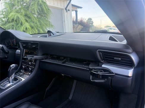 Used 2014 Porsche 911 Carrera 4S AWD/4WD image 38